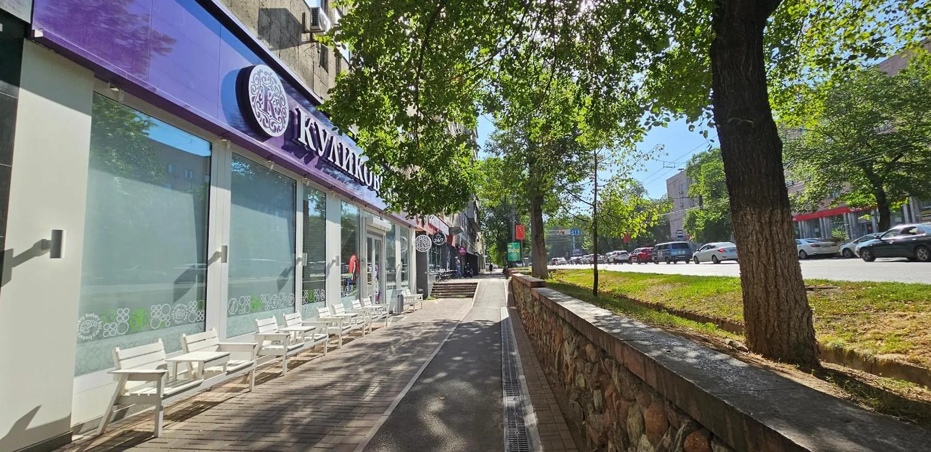 One Bedroom Apartment Next To Arbat In The Center Of アルマトイ